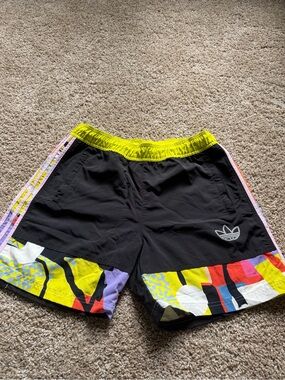 adidas Men’s Black Athletic Shorts with Neon Yellow Waistband and Multicolor Hem